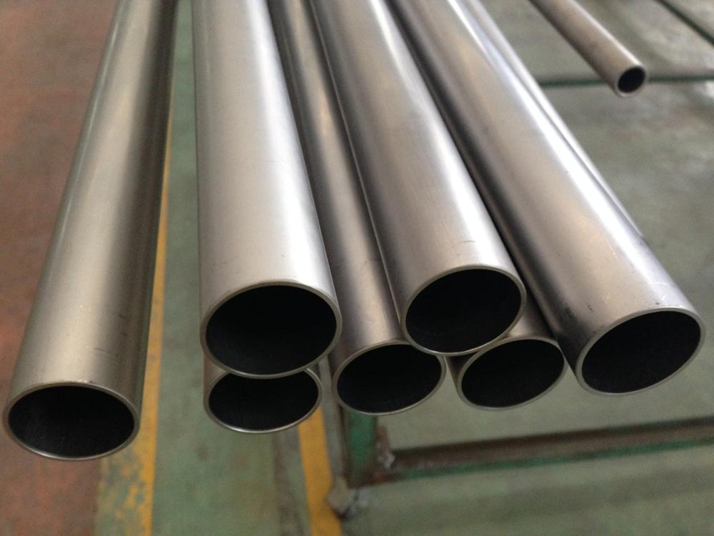 Actual shot of precision seamless pipe factory