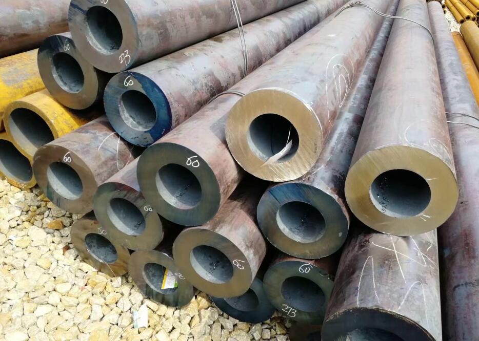 The difference between welded pipe and drawn pipe