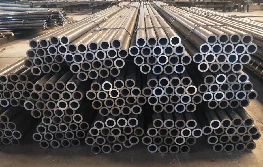 The difference between welded pipe and drawn pipe