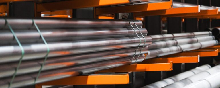 The most comprehensive introduction to stainless steel: standards, sizes and everything you need to know